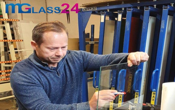 usuwanie rysy ze szkła